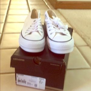 New never worn white canvas converse